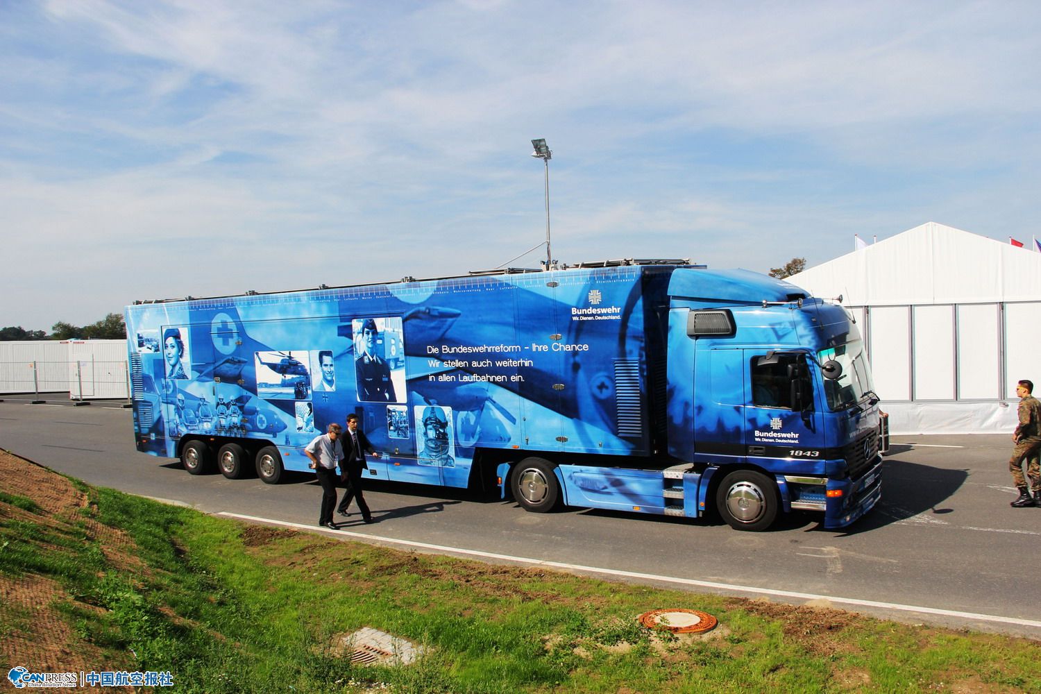 ���ֺ�չ�oչ֮����܊����܇